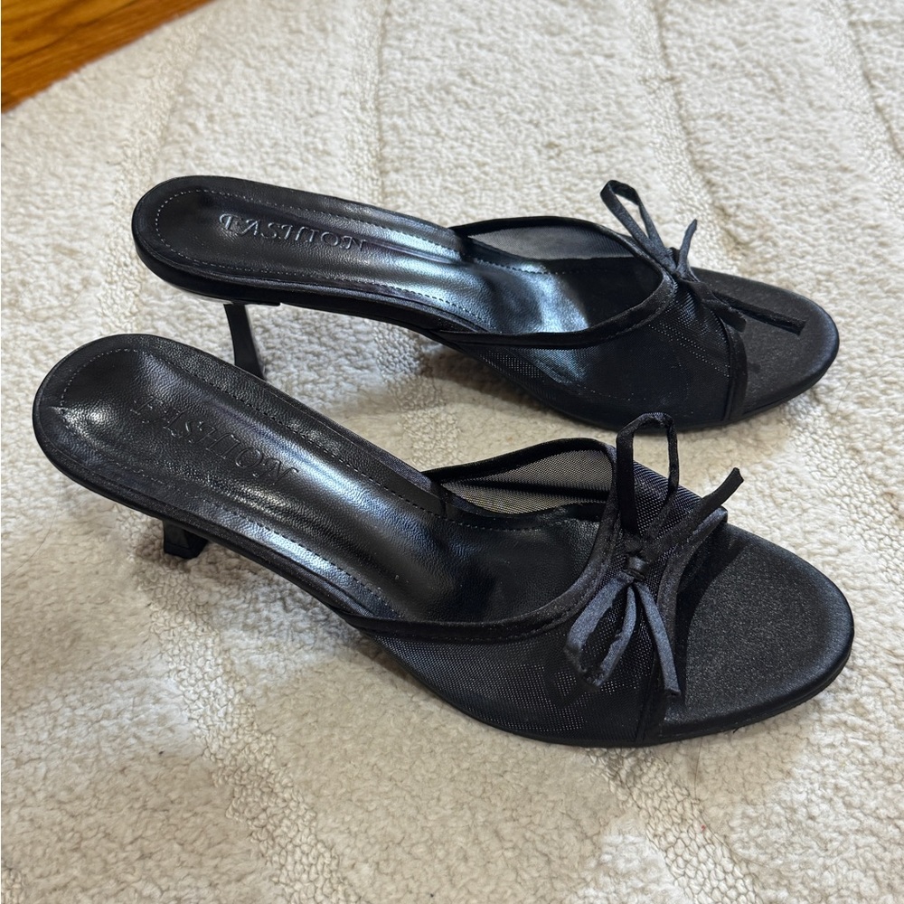 Black Bow Mesh Women's Kitten Heels size 8.5/39 - Brand new